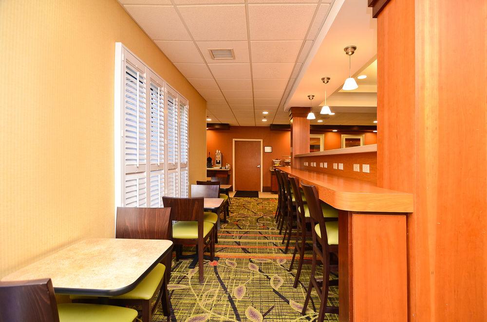 Fairfield Inn & Suites Чероки Экстерьер фото