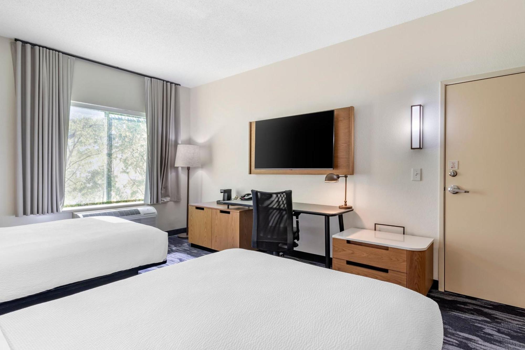 Fairfield Inn & Suites Чероки Экстерьер фото