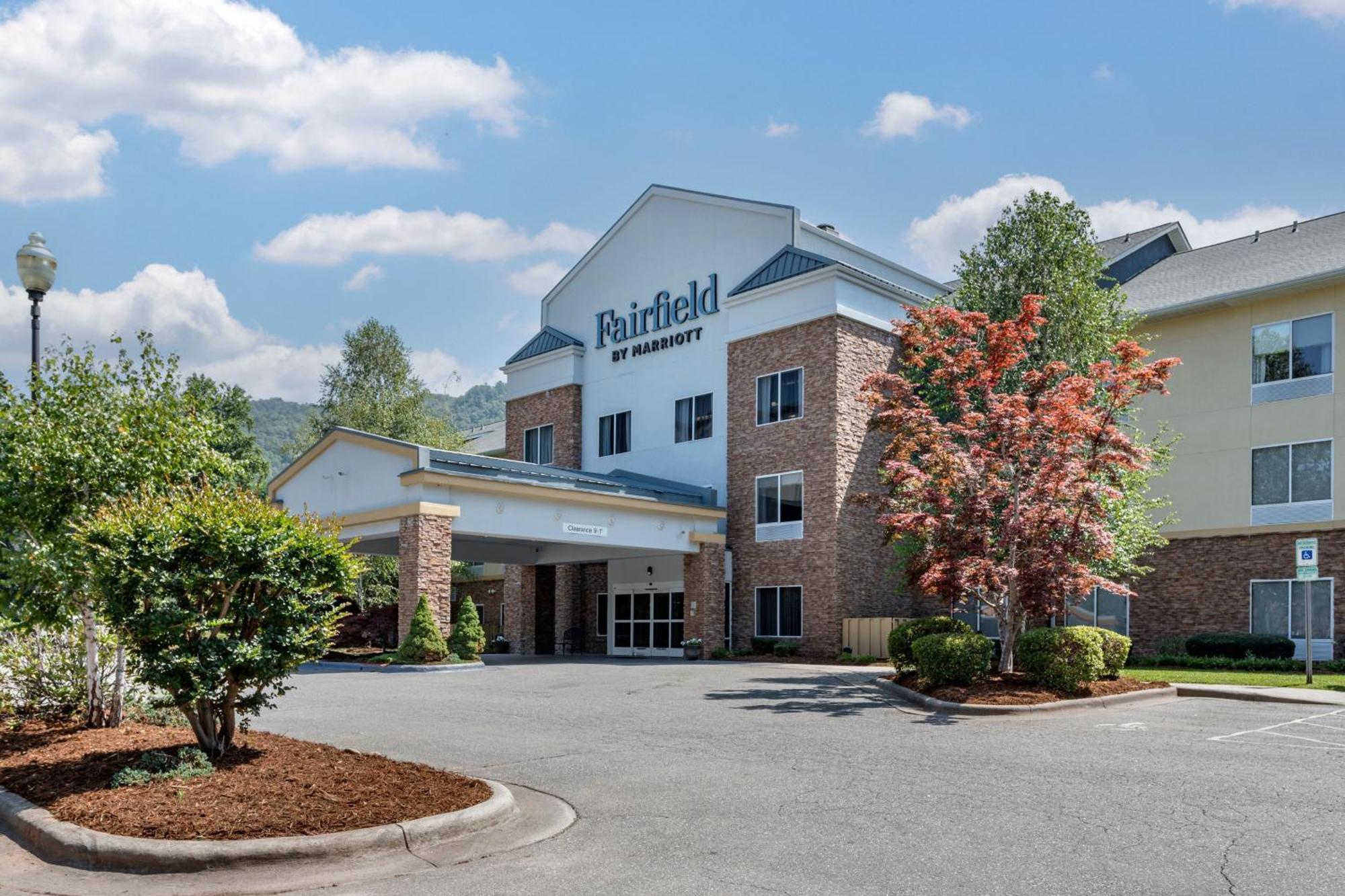 Fairfield Inn & Suites Чероки Экстерьер фото
