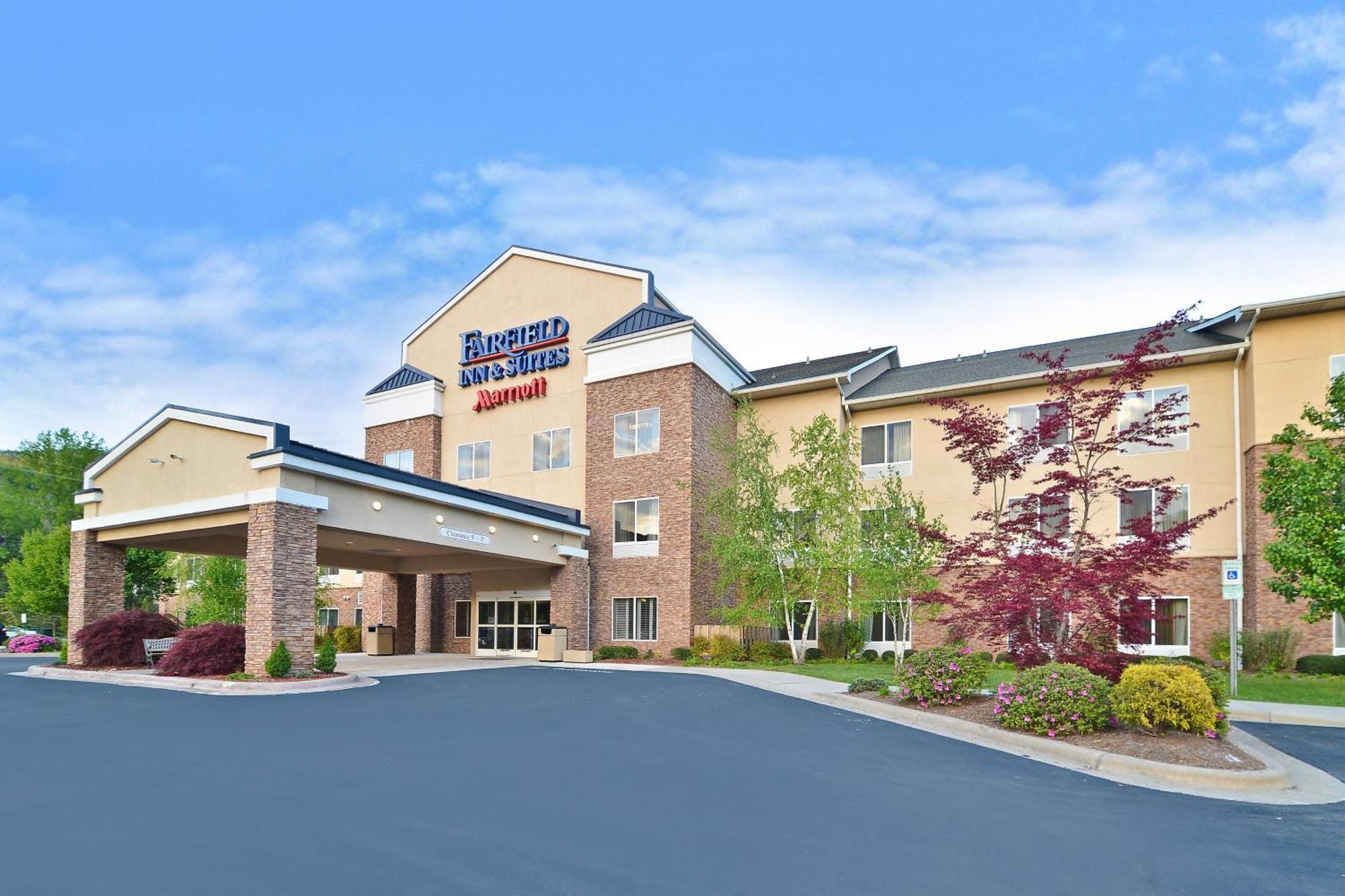Fairfield Inn & Suites Чероки Экстерьер фото