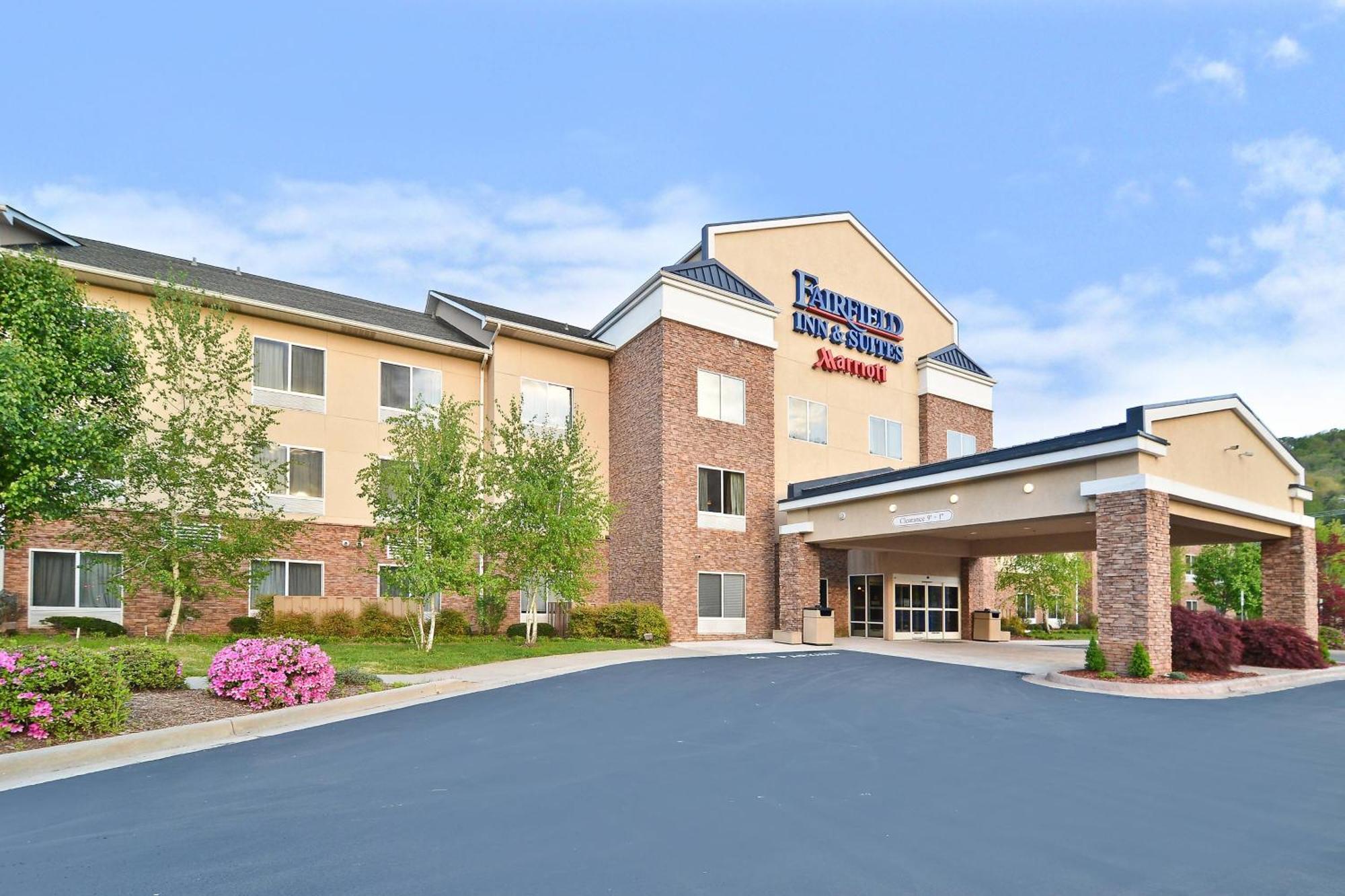 Fairfield Inn & Suites Чероки Экстерьер фото